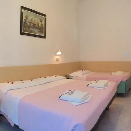 Отель Peonia Римини